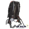 Mochila técnica y ligera para lleva la mínima cantidad de objetos. Recomendado para fast-packing, quienes recorren la mayor cantidad de distancia en reducido tiempo, dentro de un día que va entre 30 a 60 kilómetros. Acceso total al interior (tipo valija). Cinturón con bolsillos, tipo riñonera. Compartimento para bolsa de hidratación (no incluye). Reflectantes de seguridad.